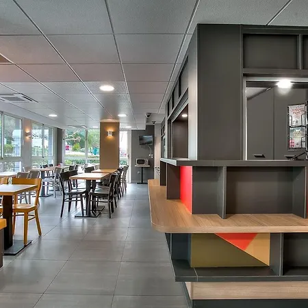 Hotel Antibes Sophia Antipolis 2*